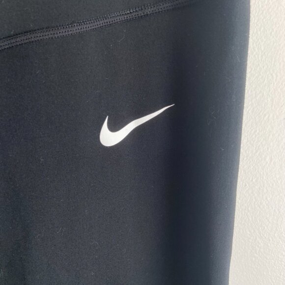 Nike Dri-Fit Black Utah Valley University Wolverines Leggings - Picture 6 of 6